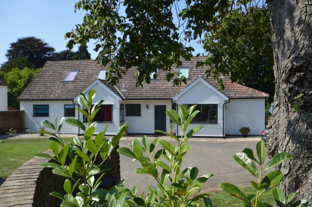 Tarras Hotel Little Hadham Exterior photo